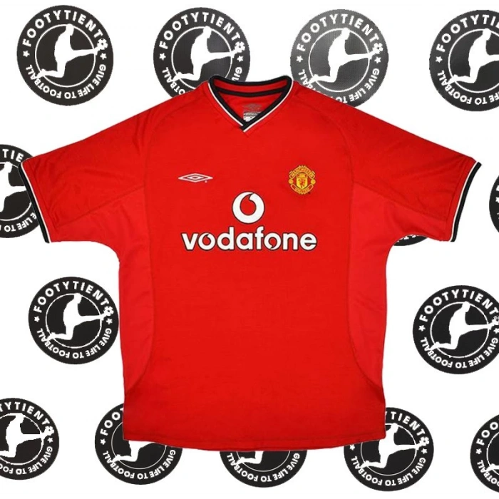 Manchester United 2000 - 2002 Retro Forma