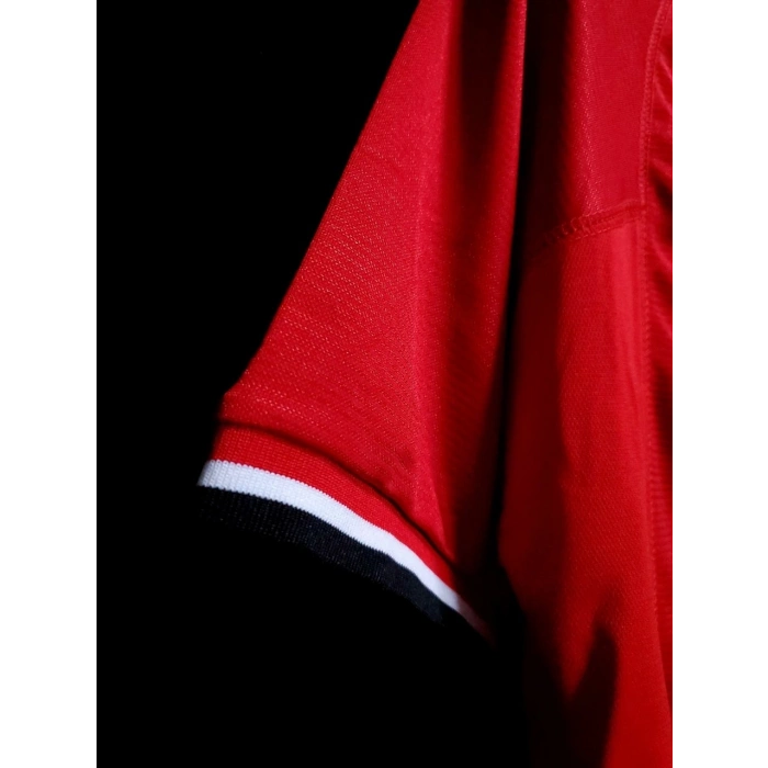 Manchester United 2000 - 2002 Retro Forma