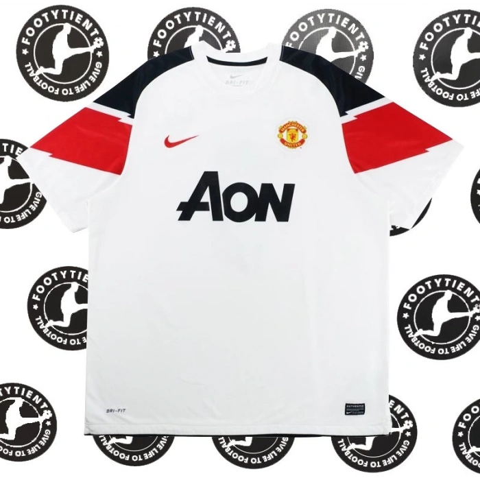 Manchester United 2010 - 2011 Retro Forma