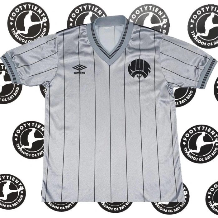 Newcastle United 1983 - 1985 Retro Forma