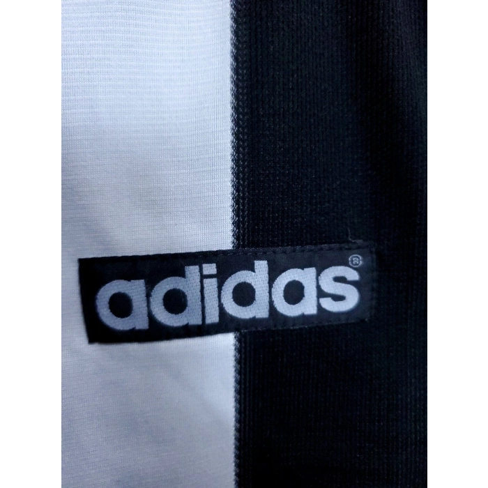 Newcastle United 1995 - 1997 Retro Forma