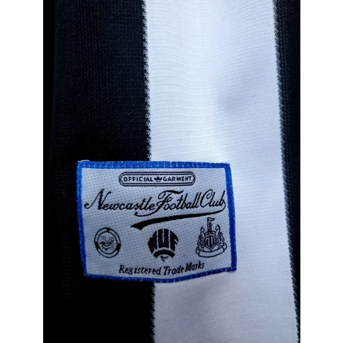 Newcastle United 1995 - 1997 Retro Forma