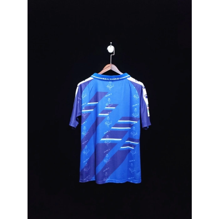 Real Madrid 1994 - 1996 Retro Forma