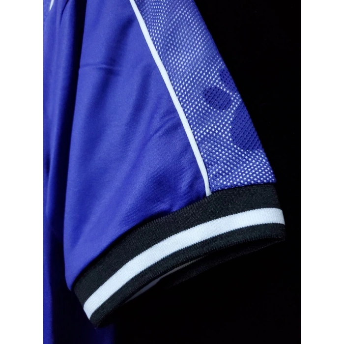 Real Madrid 1996 - 1998 Retro Forma