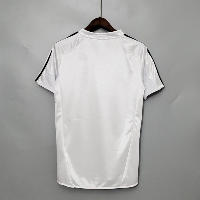 Real Madrid 2004 - 2005 Retro Forma