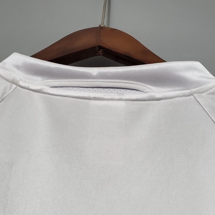 Real Madrid 2004 - 2005 Retro Forma