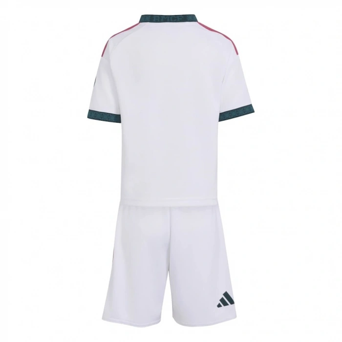 Real Madrid 2026-2027 Çocuk Forma & Şort Seti Home