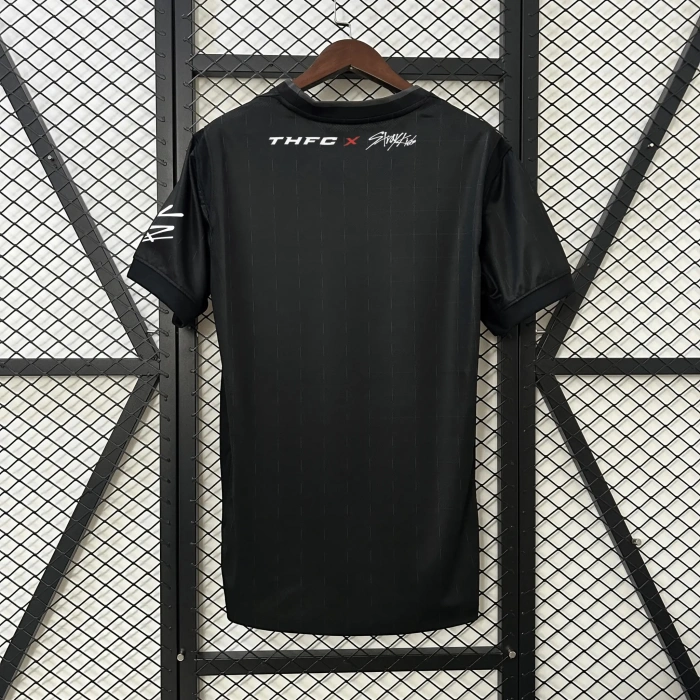 Tottenham 2024-2025 Forma Black Special Edition