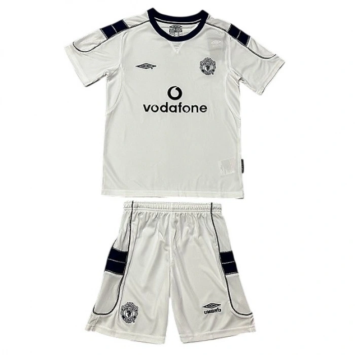 Manchester United 2000 Retro Çocuk Forma & Şort Seti Away