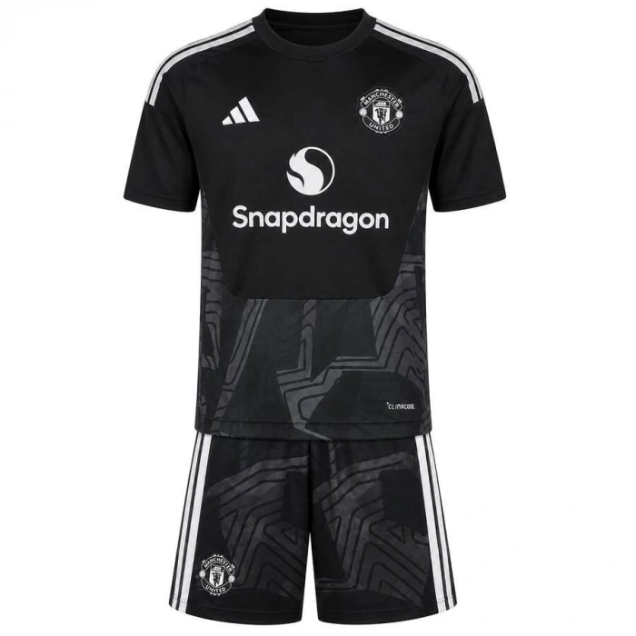 Manchester United 2026-2027 Çocuk Kaleci Forma & Şort Seti