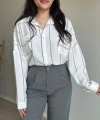 Cepli Çizgili Beyaz Gömlek