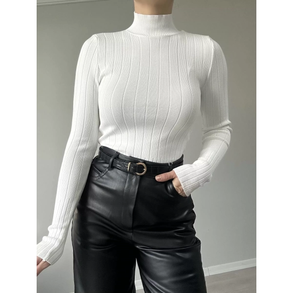 Fitilli Yarım Balıkçı Beyaz Triko Badi