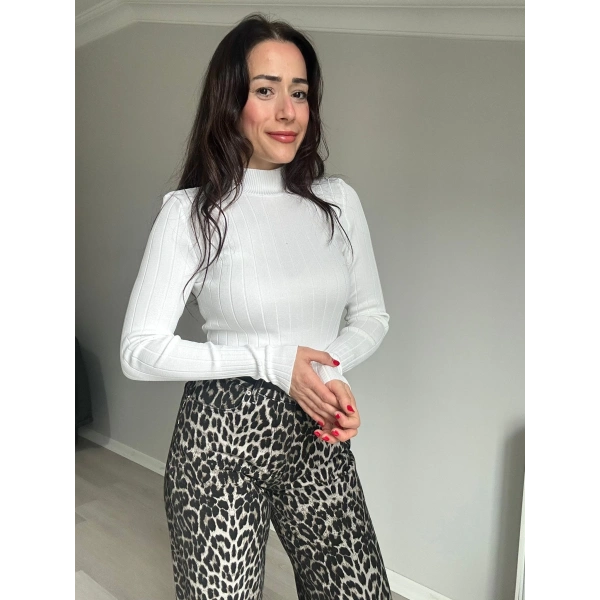 Fitilli Yarım Balıkçı Beyaz Triko Badi