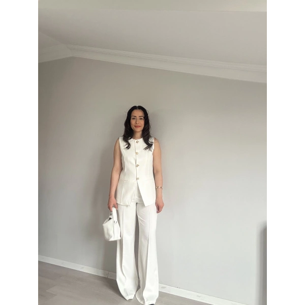 Geometrik Düğme Yelek Takım Beyaz