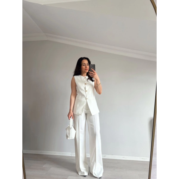 Geometrik Düğme Yelek Takım Beyaz