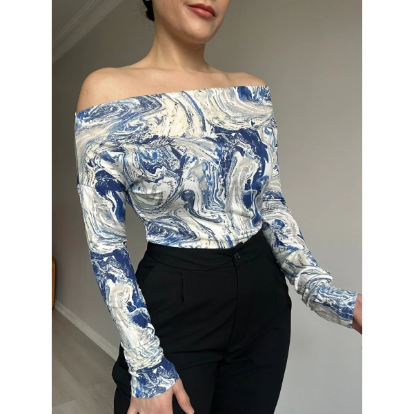 Kayık Yaka Likralı Bluz