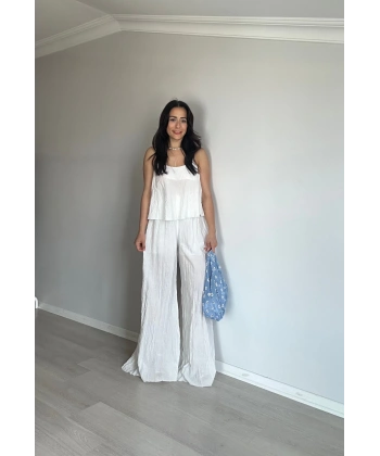 Askılı Kırışık Kumaş Pantolon Takım Beyaz