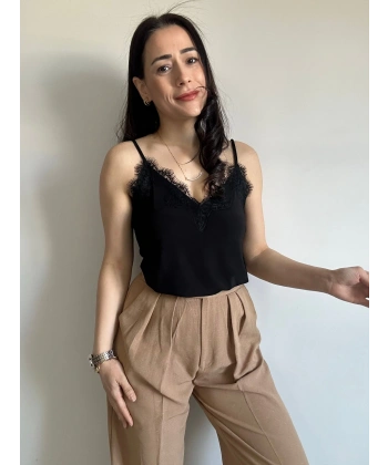 İp Askı Dantel Yaka Bluz Siyah