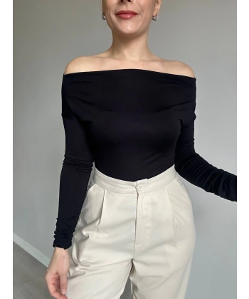 Kayık Yaka Likralı Bluz