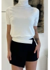 Asimetrik Detay Siyah Şort Etek
