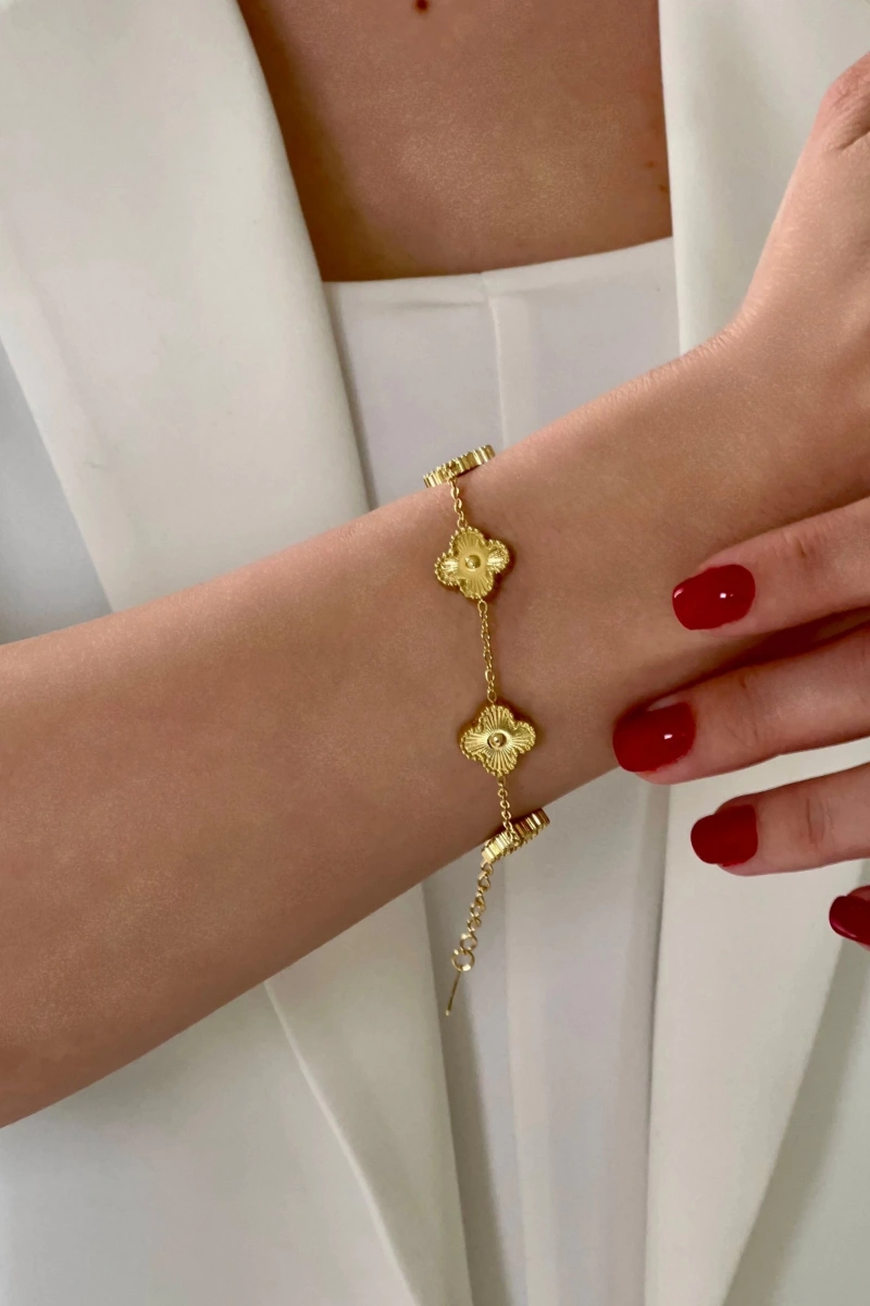 Çizgili Yonca Model Gold Altın Kaplama Çelik Bileklik