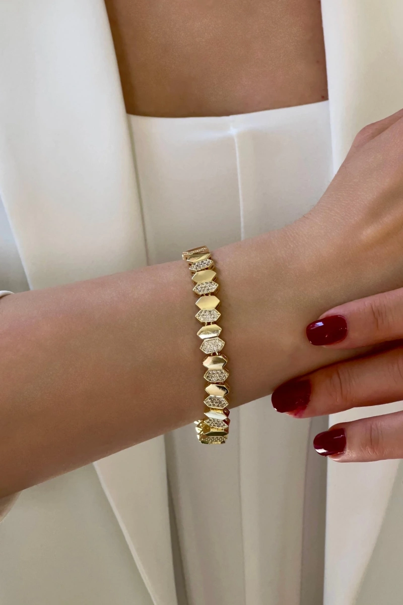 Altıgen Model Taş Detay Gold Altın Kaplama Bileklik