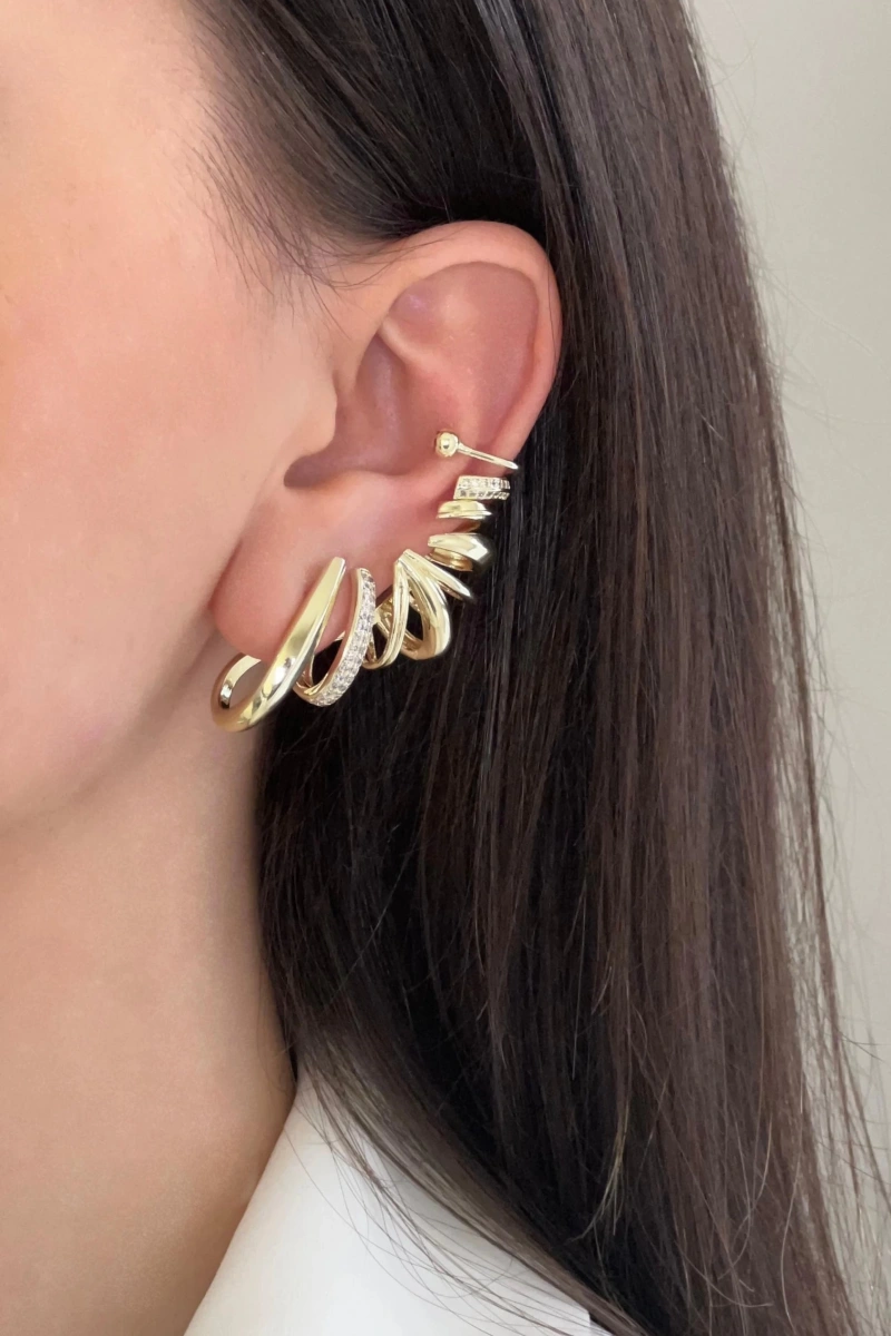 Zirkon Taşlı Kıkırdak Gold Altın Kaplama Küpe