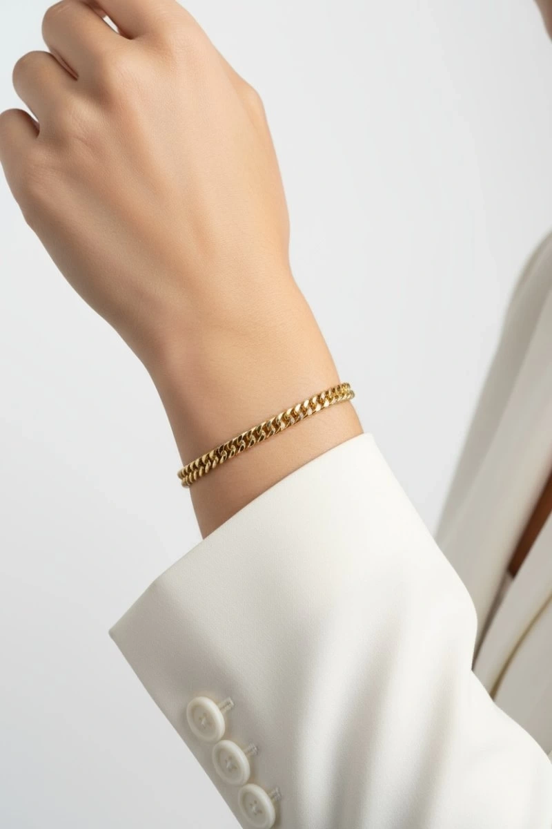 İnce Sıra Sık Geçiş Detaylı Gold Altın Kaplama Çelik Bileklik