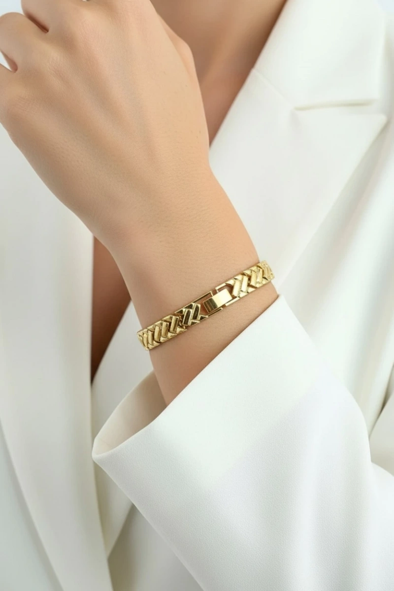 Taş Detay Çapraz Model Gold Altın Kaplama Bileklik