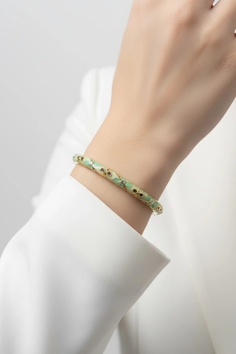 Açık Yeşil Renk Mineli Model Altın Kaplama Bileklik