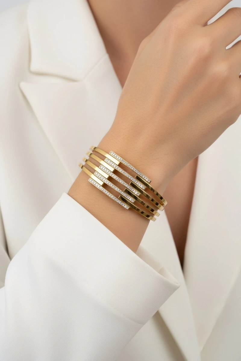 Beş Sıra Kalın Kaburga Taşlı Gold Altın Kaplama Bileklik