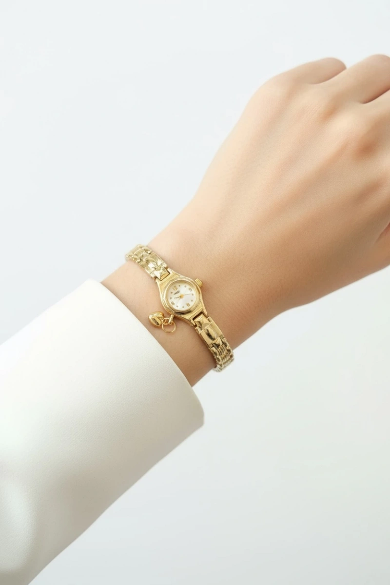 Ubud Model Gold İçi Beyaz Kadın Kol Saati