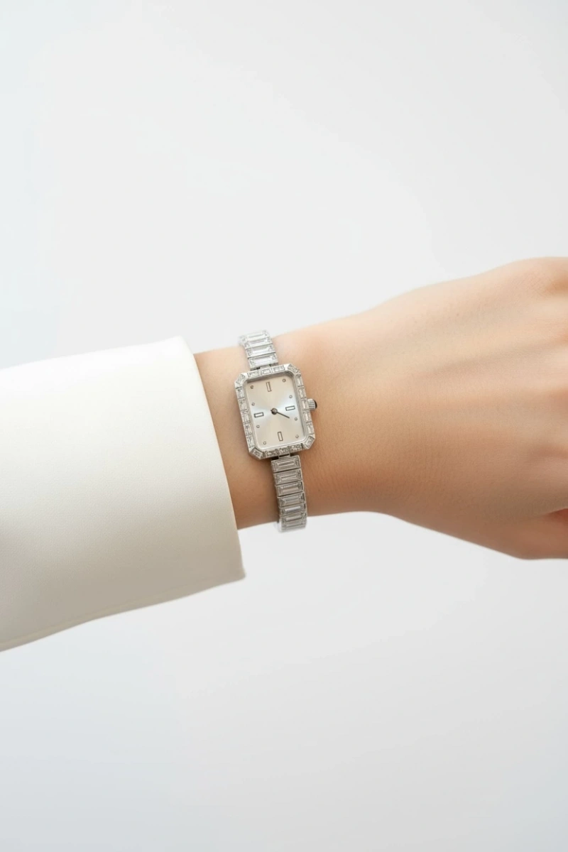 Baget Taş Model Beyaz İçi Beyaz Kadın Kol Saati