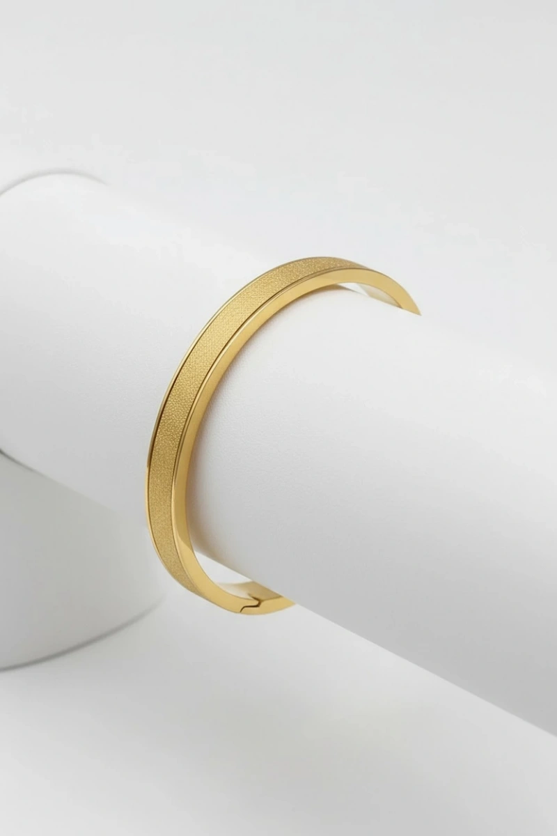 Simli Model Kelepçe Gold Altın Kaplama Bileklik