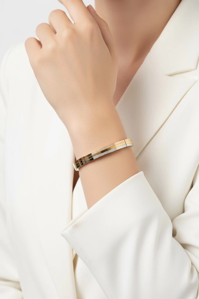 Sim Plakalı Üç Renk Altın Kaplama Çelik Bileklik