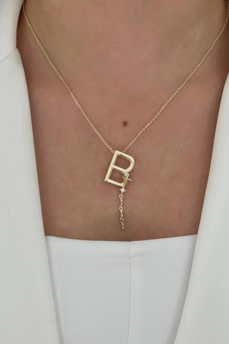 Sallantı Model B Harf Detay Gold Altın Kaplama Kolye
