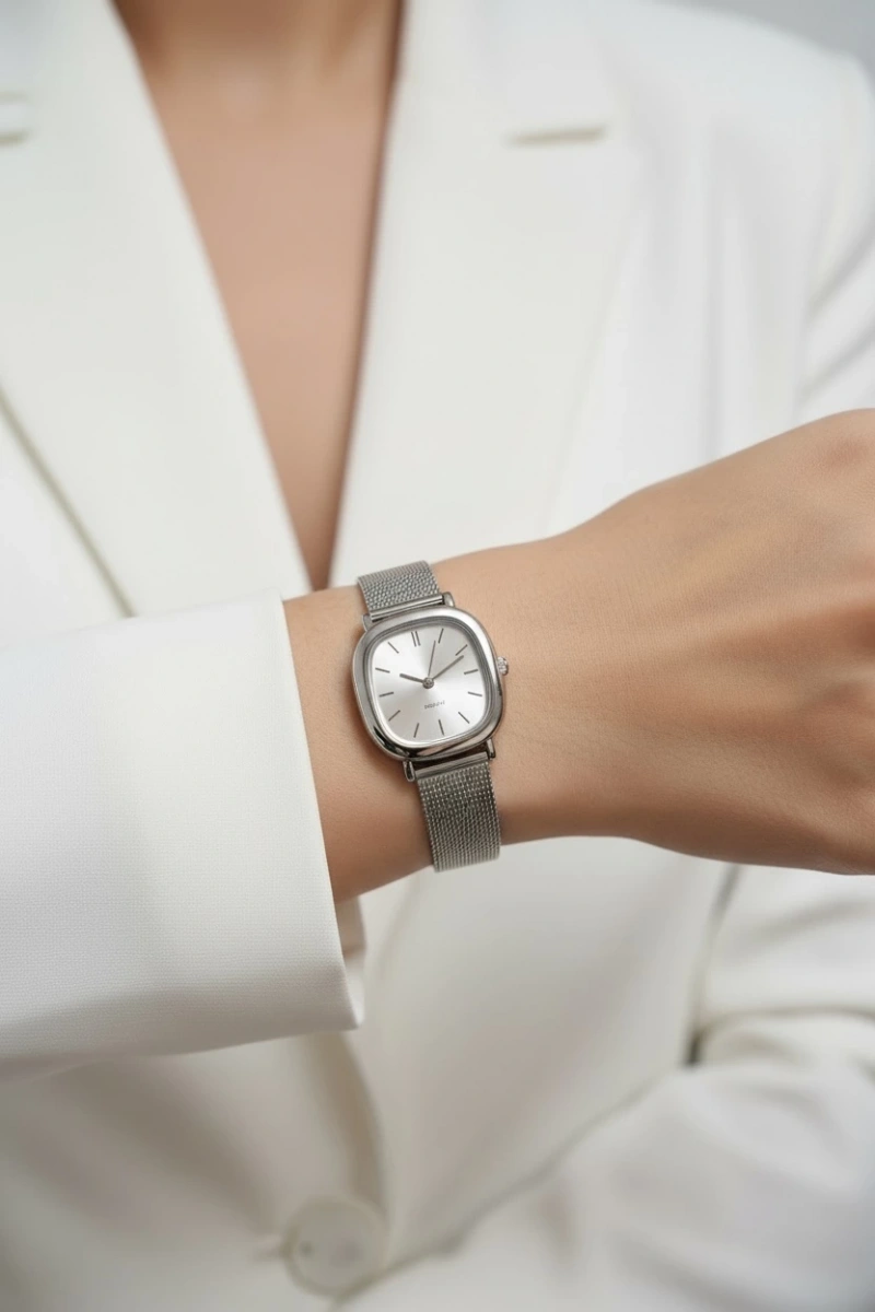 Beyaz Kordon Beyaz Kadran Hasır Detay Kadın Kol Saati