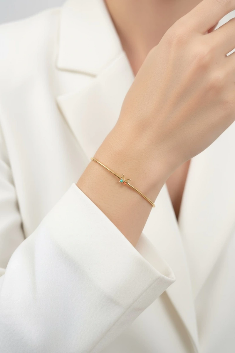 Yay Model Taş Detay Kelebek Model Gold Altın Kaplama Bileklik