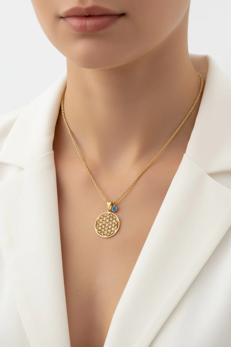 Yaşam Çiçeği Model Yonca Detay Kısa Burgu Gold Altın Kaplama Kolye