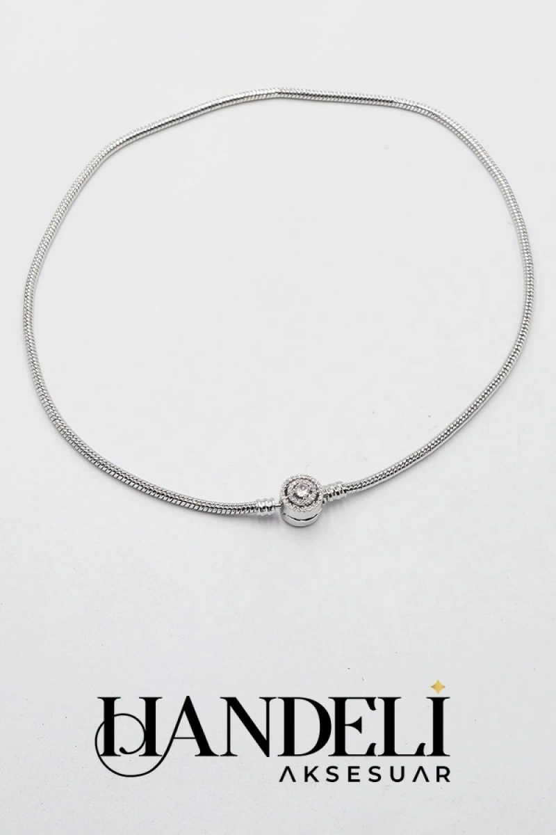 P. Model Taşlı Detay Beyaz Altın Kaplama Çelik Kolye