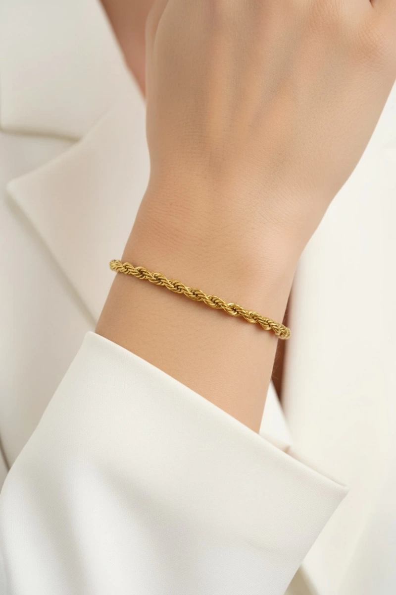 Burgu Model Orta Boy Gold Altın Kaplama Bileklik