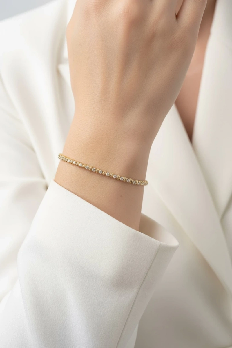 Sıralı Dorika Taş Detay Gold Altın Kaplama Bileklik