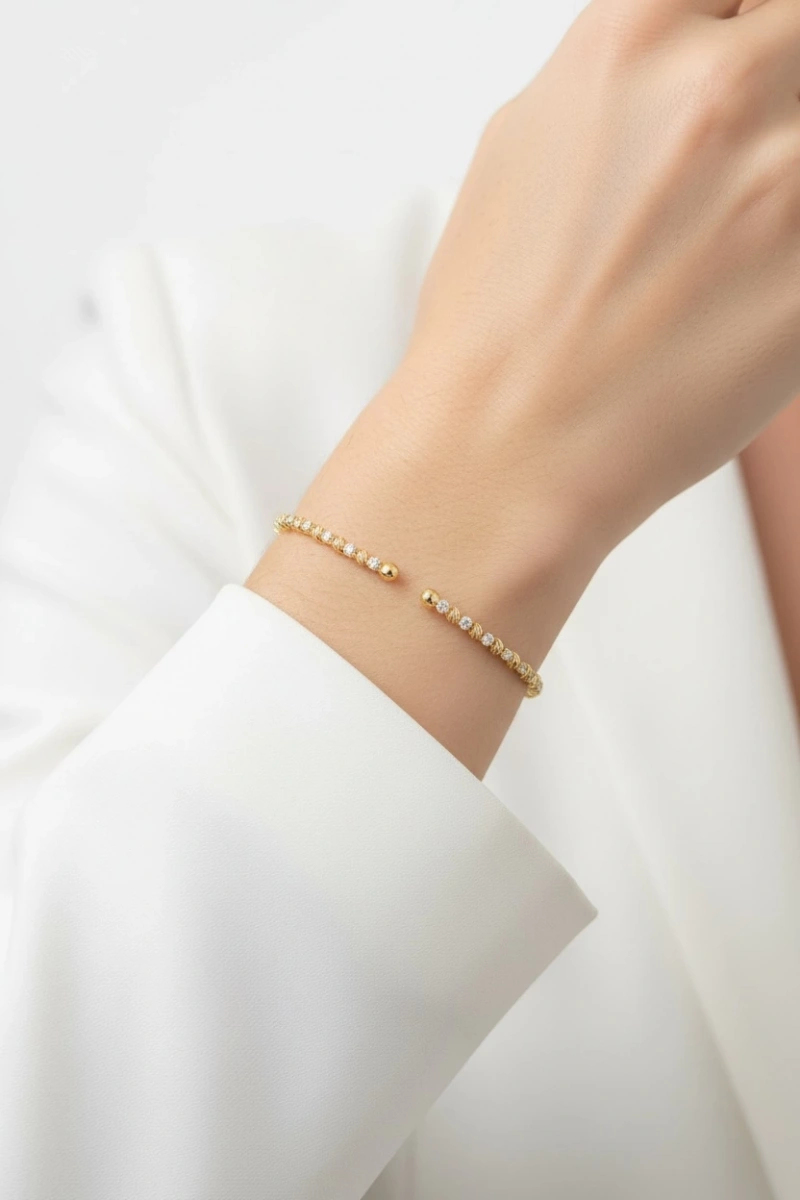 Sıralı Dorika Taş Detay Gold Altın Kaplama Bileklik