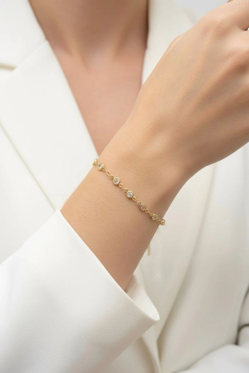 Düz Zincir Sıralı Dizim Taş Model Gold Altın Kaplama Bileklik