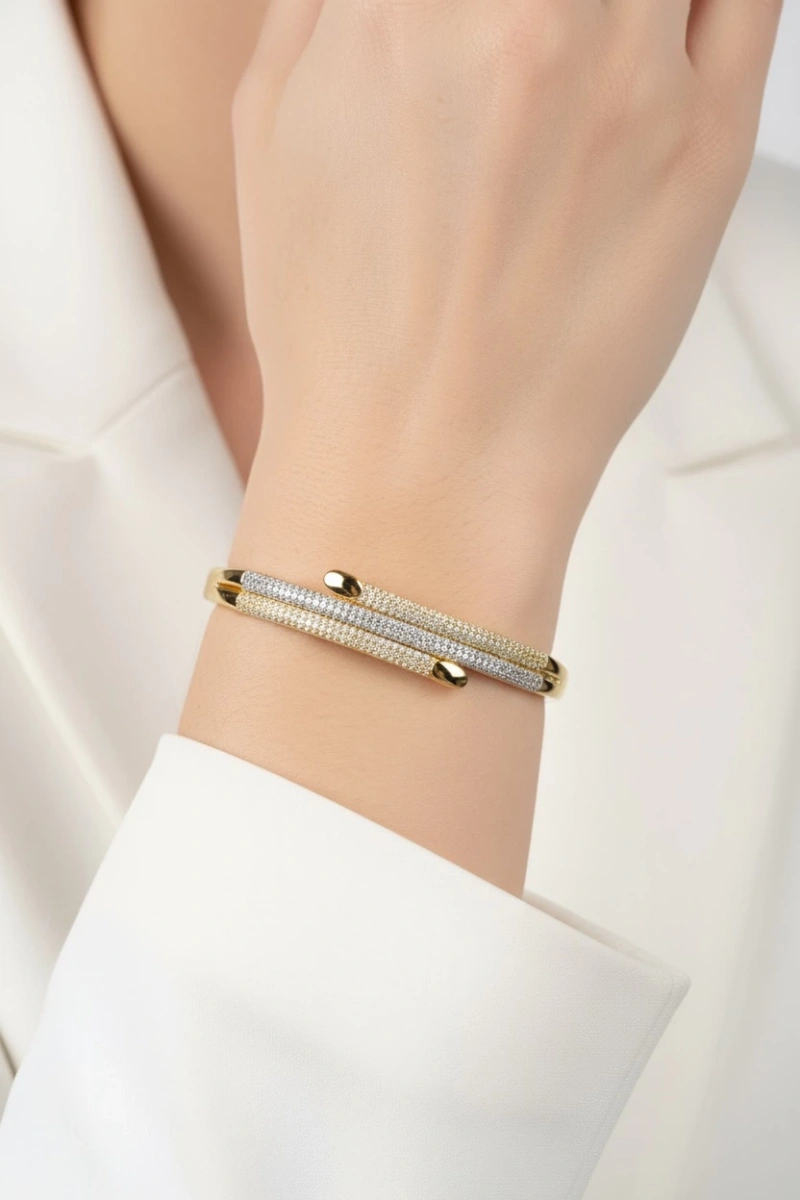 Snake Model Zirkon Taşlı Gold Altın Kaplama Bileklik