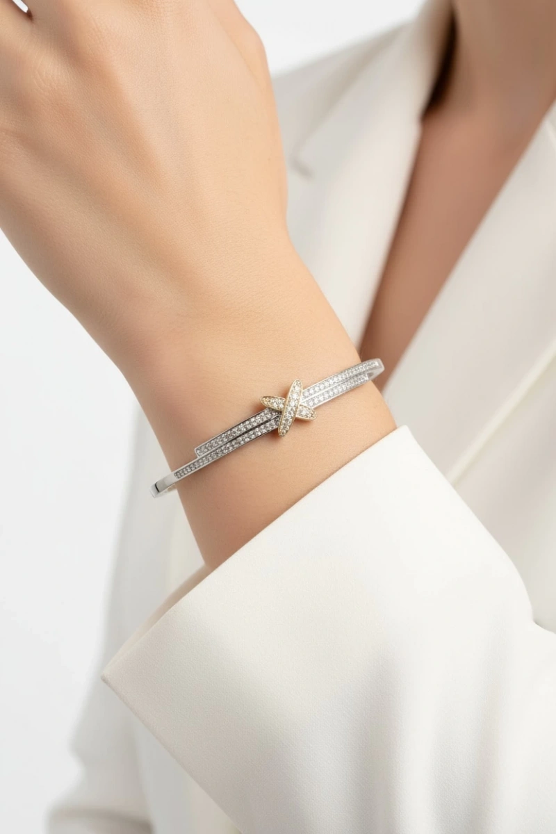 Times Model Zirkon Taş Detay VIP Kelepçe