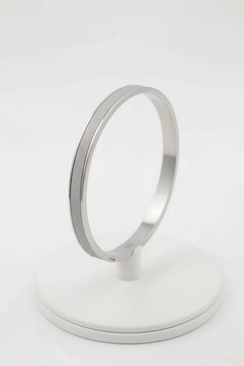 Simli Düz Kalın Beyaz Altın Kaplama Bileklik