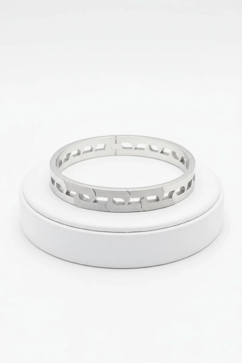 Yarı Simli Oval Beyaz Altın Kaplama Çelik Bileklik