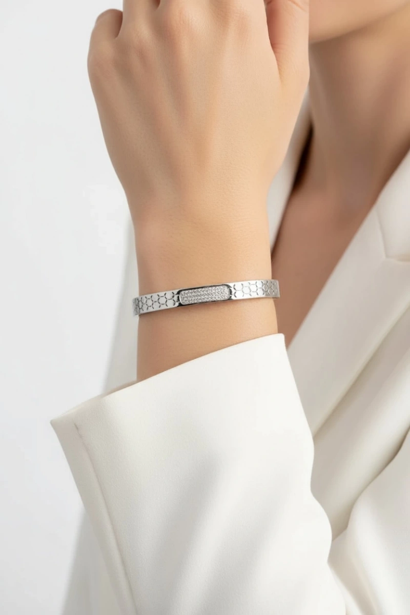 Love Model Beyaz Altın Kaplama Bileklik