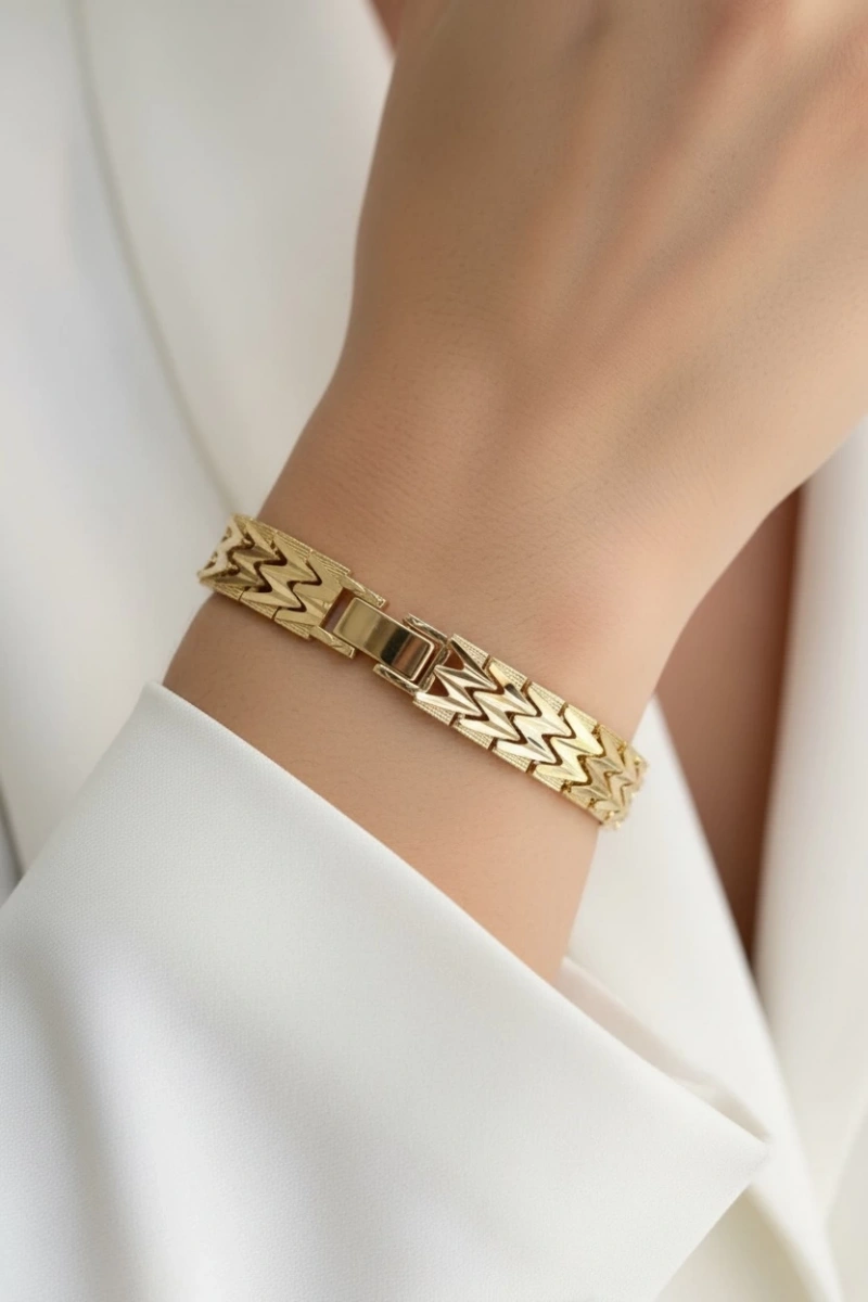 Üçgen Detaylı Plaka Model Gold Altın Kaplama Bileklik